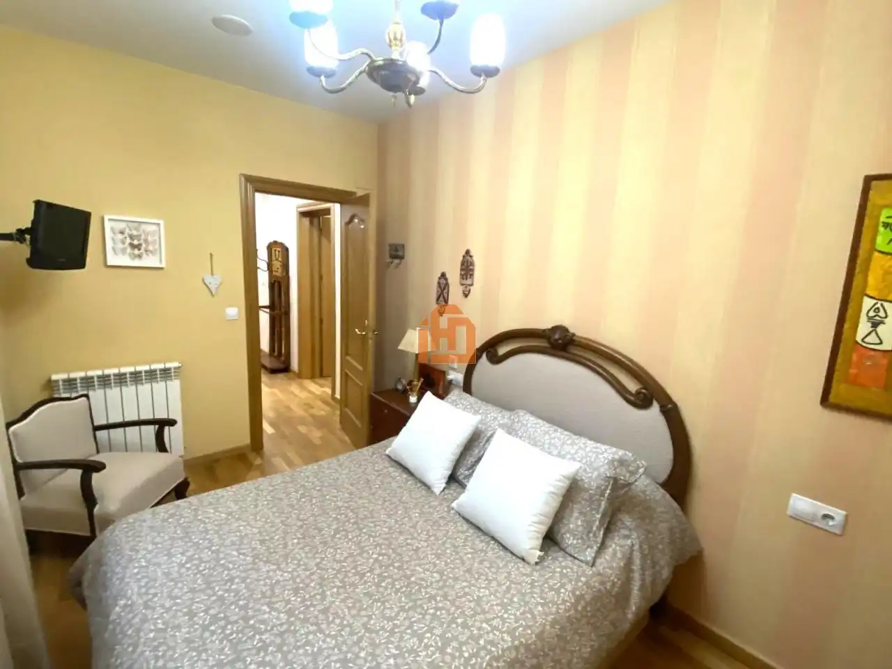 Schlafzimmer von Wohnungen zur Miete in León Capital  mit Heizung, Parkett und Möbliert