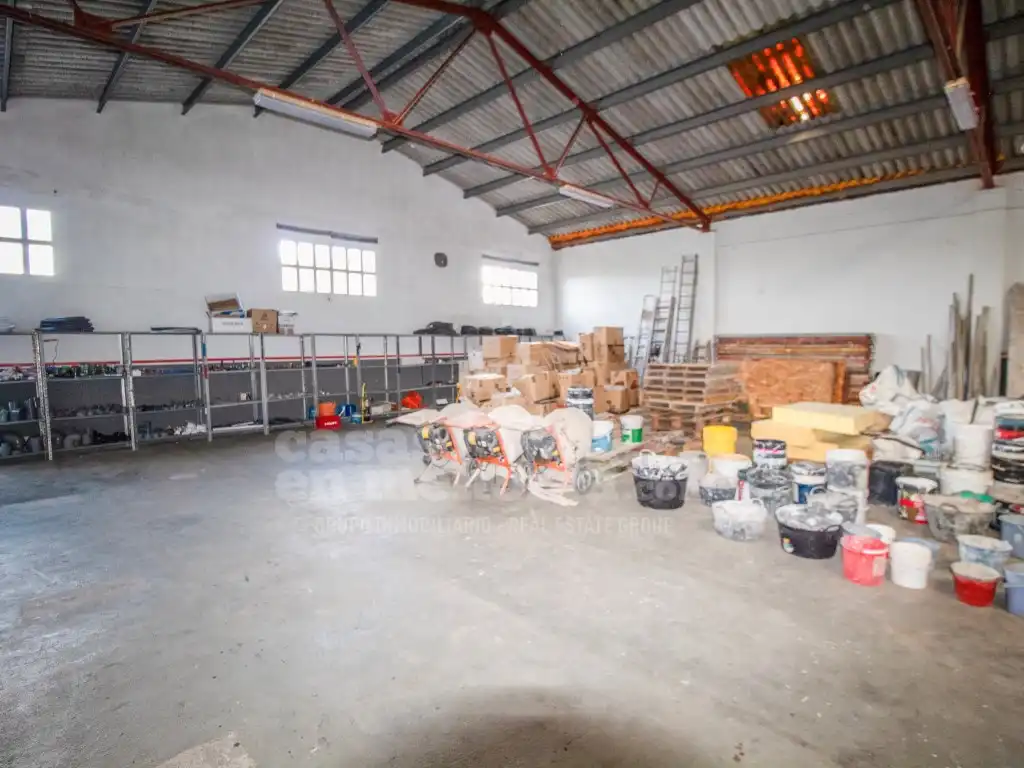 Nau industrial en venda en Es Castell