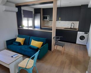 Sala d'estar de Apartament de lloguer en  Jaén Capital amb Aire condicionat i Terrassa