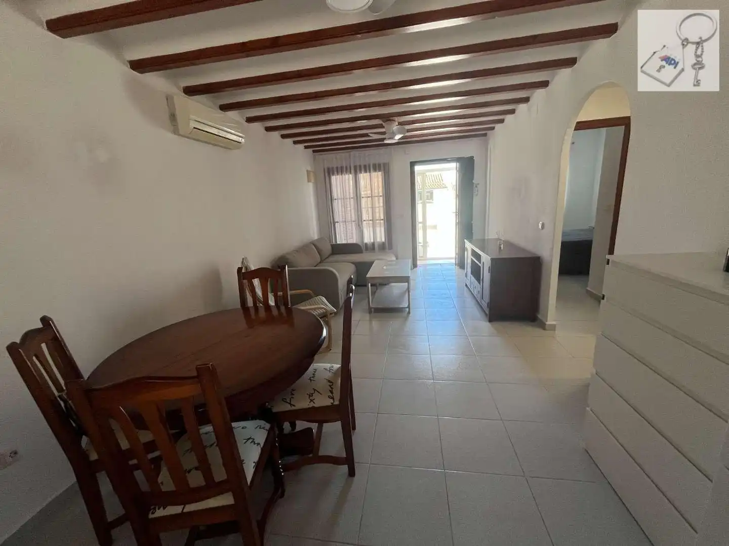 Sala d'estar de Casa o xalet en venda en Orihuela amb Aire condicionat, Terrassa i Moblat