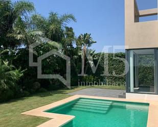 Jardí de Casa o xalet en venda en Vélez-Málaga amb Aire condicionat, Calefacció i Jardí privat