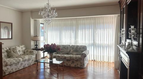 Foto 3 de Piso en venta en Calle Amaia, Las Arenas, Getxo