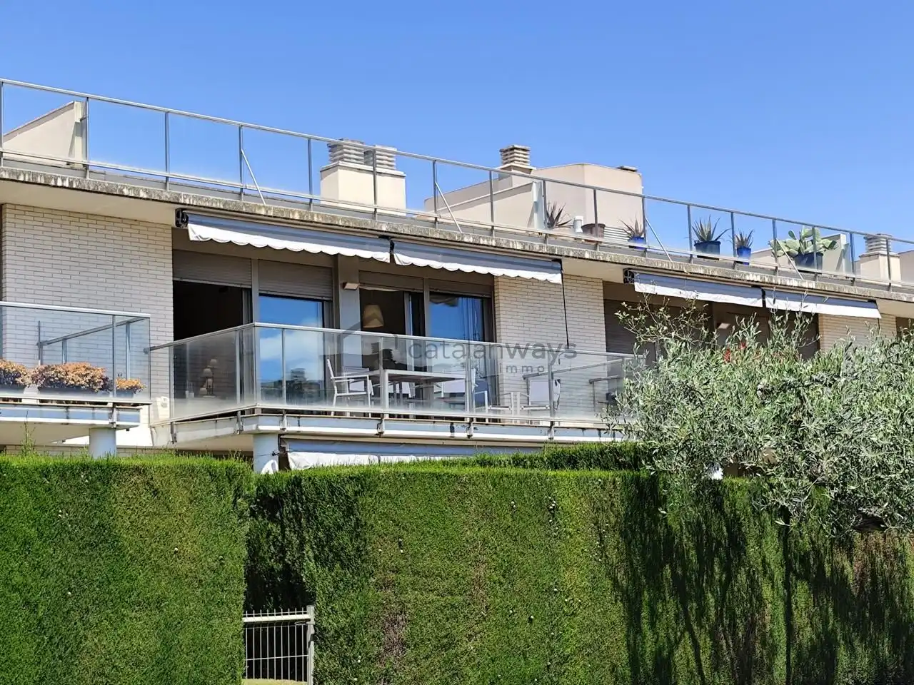 Vista exterior de Pis en venda en L'Ampolla amb Aire condicionat i Terrassa