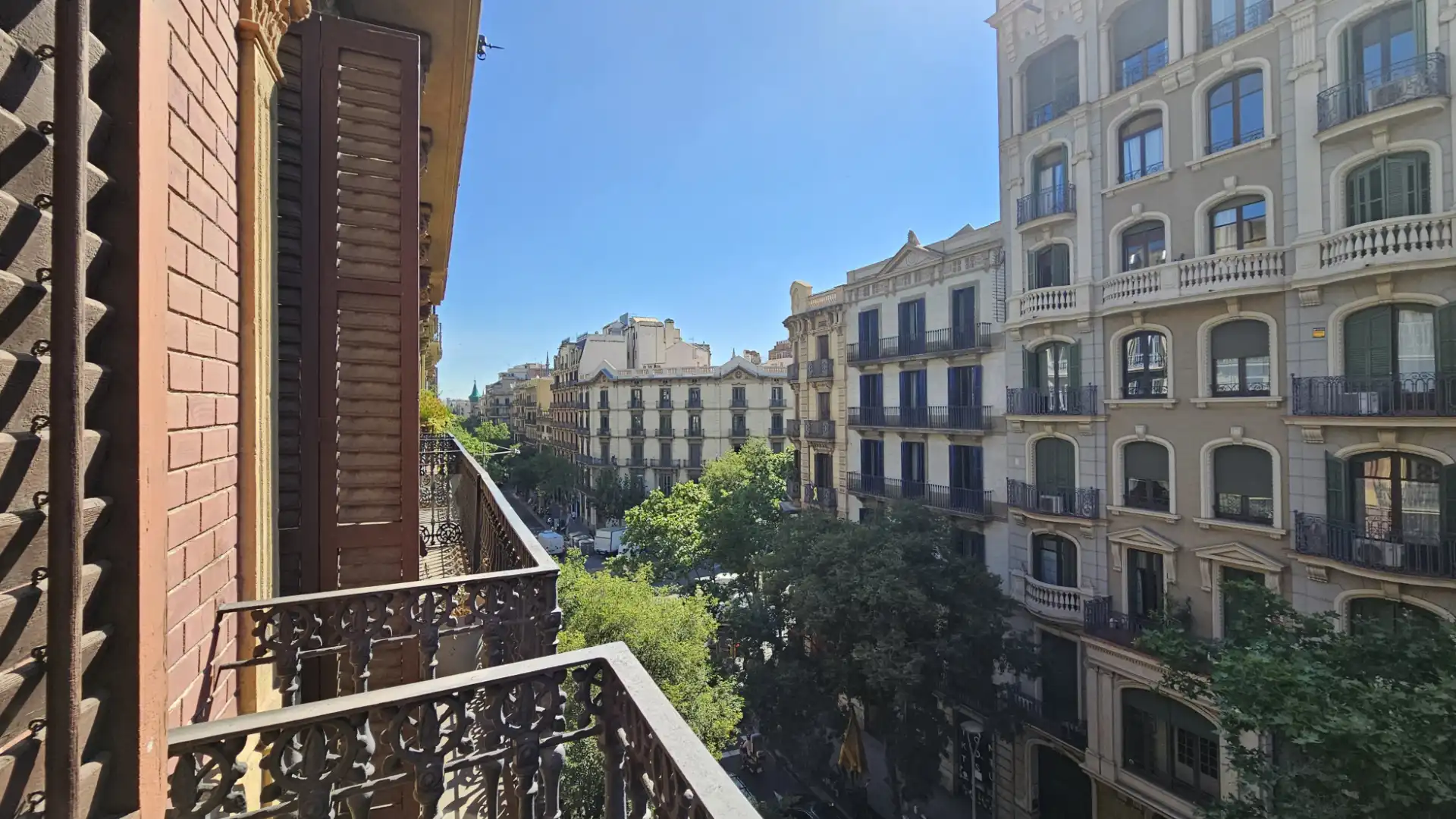 Außenansicht von Büro zur Miete in Barcelona mit Heizung und Internet