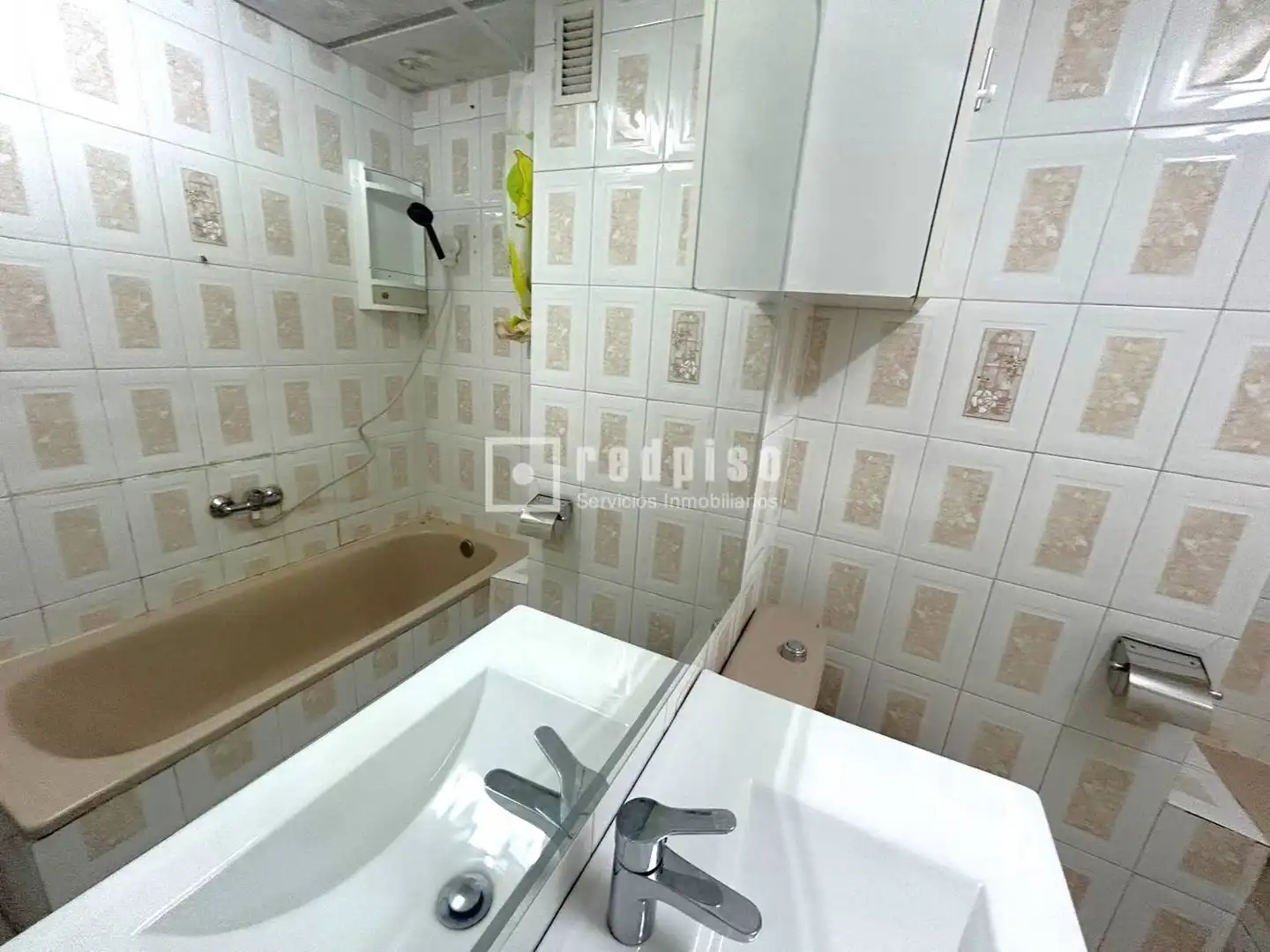 Bany de Pis en venda en Madrid amb Calefacció