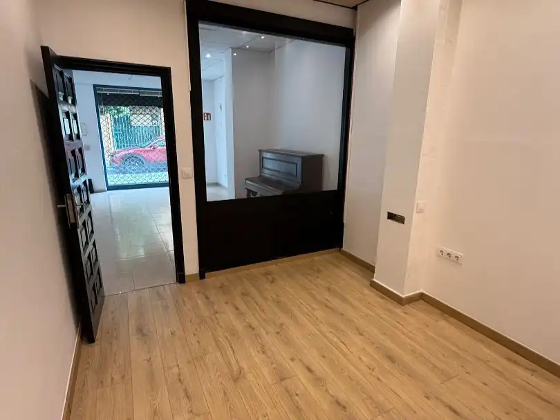 Local en venda en Jerez de la Frontera amb Aire condicionat, Parquet i Moblat