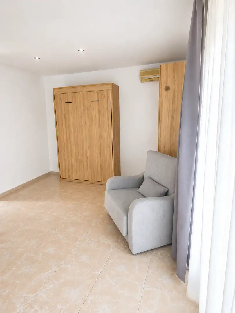 Flat for rent in Carrer Ponent, Puig Ses Forques - Torre Colomina