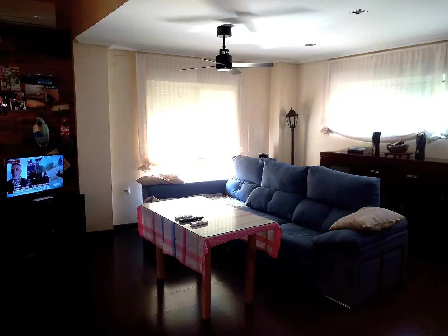 Sala d'estar de Casa o xalet en venda en Talavera la Real amb Aire condicionat i Moblat