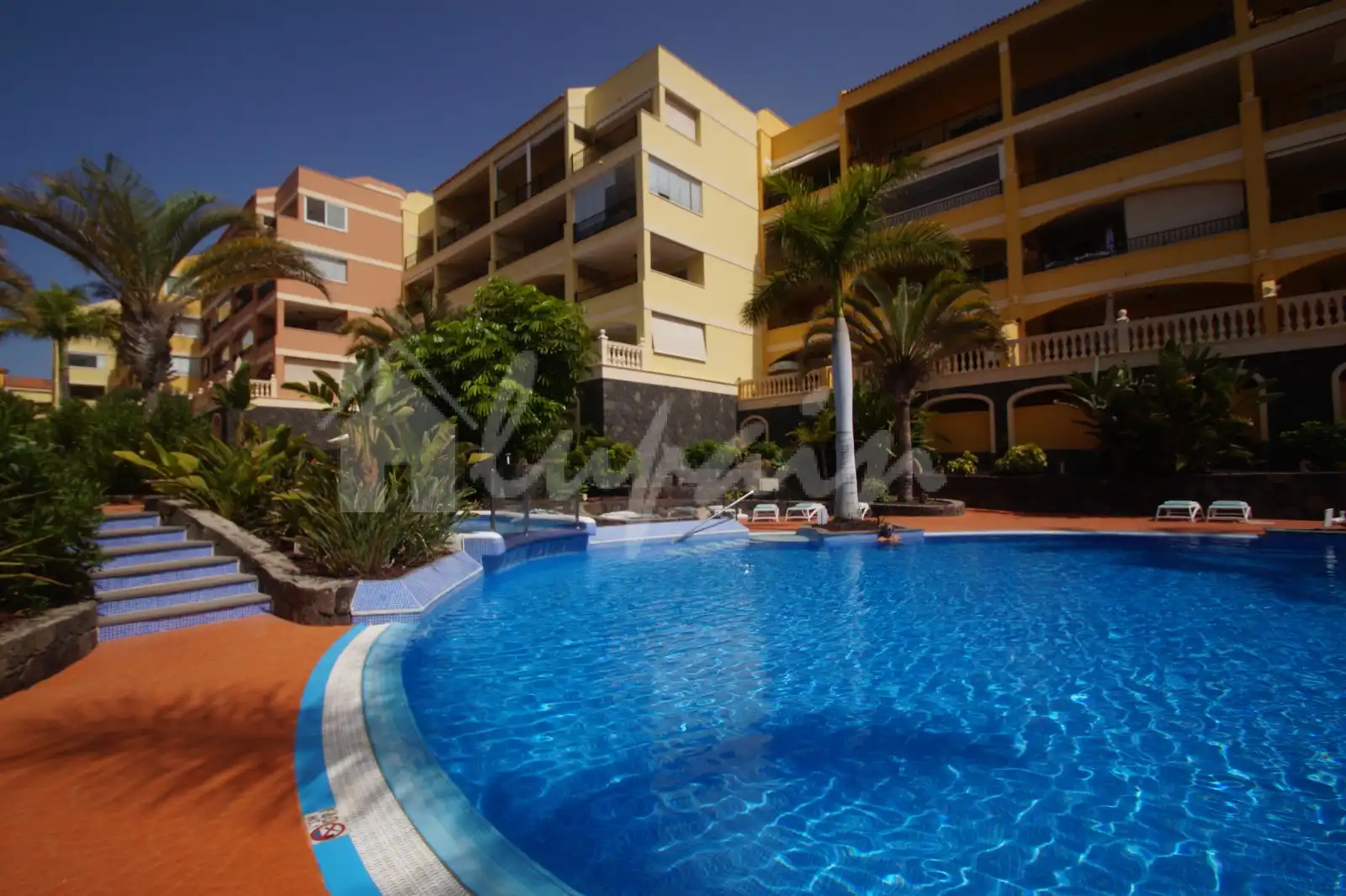 Vista exterior de Apartamento en venta en Arona con Calefacción