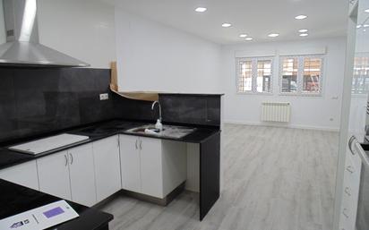 Kitchen of Planta baja for sale in Terrassa  with Air Conditioner and Terrace