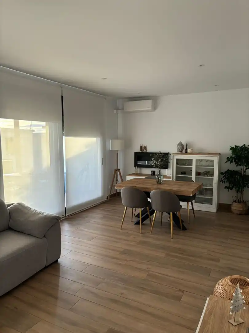 Comedor de Casa adosada en venta en Castellet i la Gornal con Aire acondicionado, Calefacción y Piscina