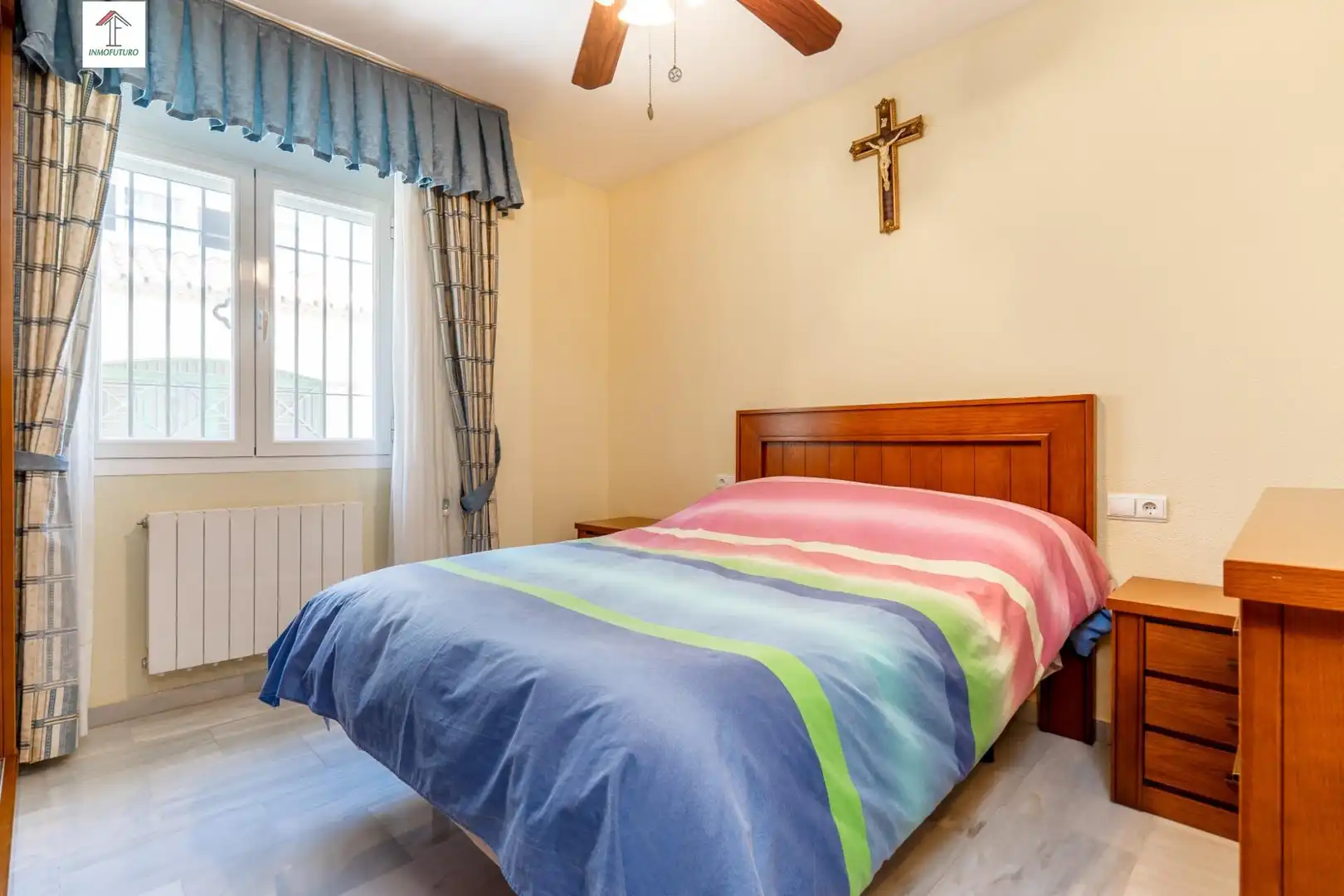 Habitación de Piso en venta en Ogíjares con Aire acondicionado, Calefacción y Amueblado