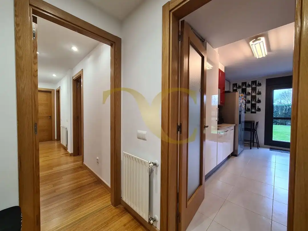 Wohnung zum Verkauf in Oviedo  mit Heizung, Privatgarten und Terrasse