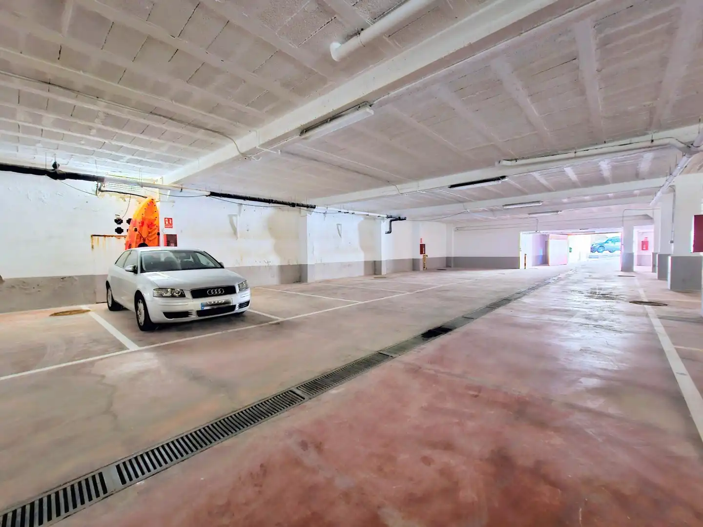 Parkplatz von Wohnung zum Verkauf in La Manga del Mar Menor mit Möbliert, Balkon und Alarm