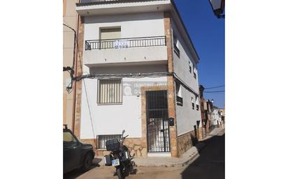 Exterior view of House or chalet for sale in Villamayor de Santiago