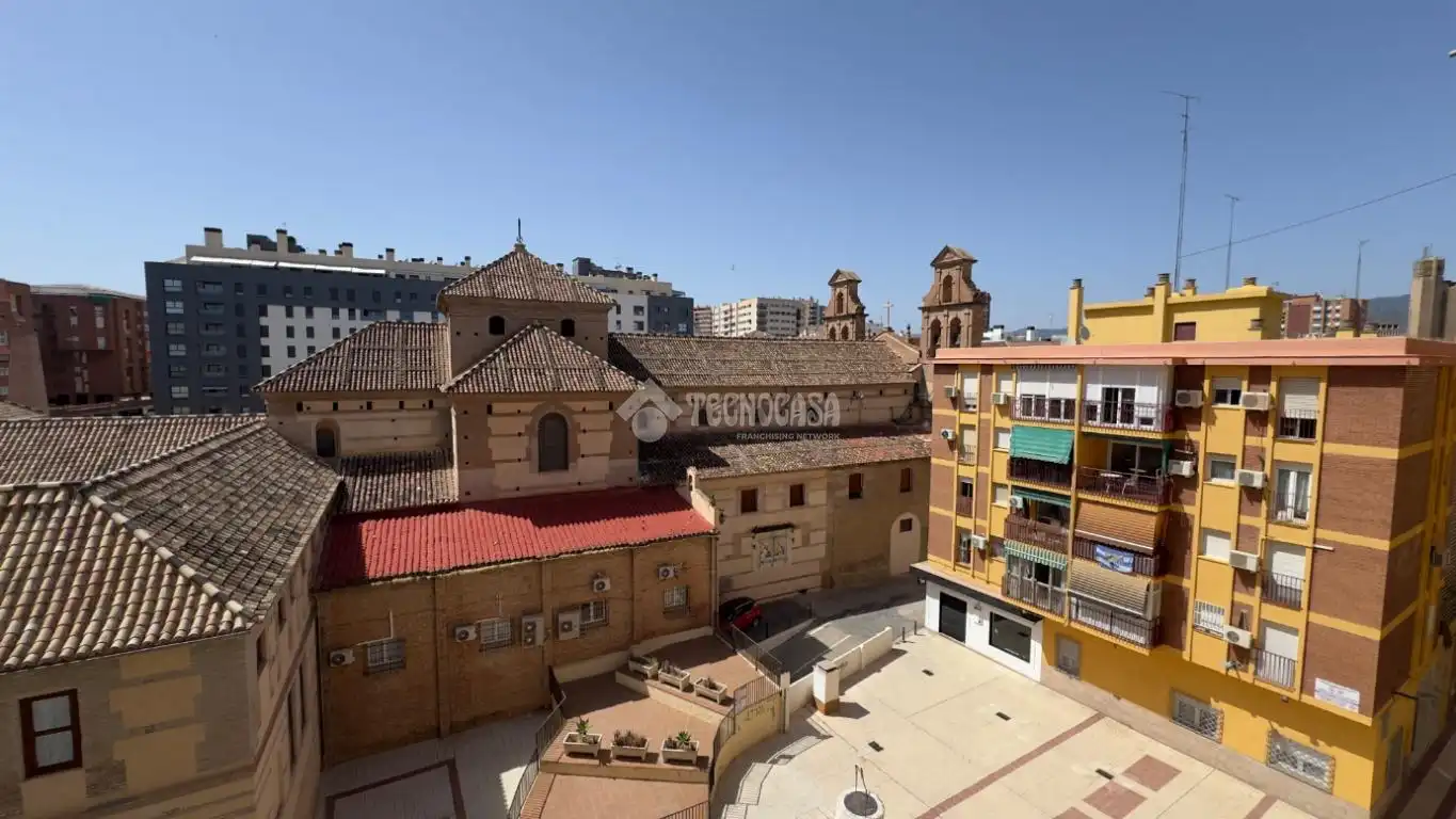 Vista exterior de Piso en venta en Málaga
