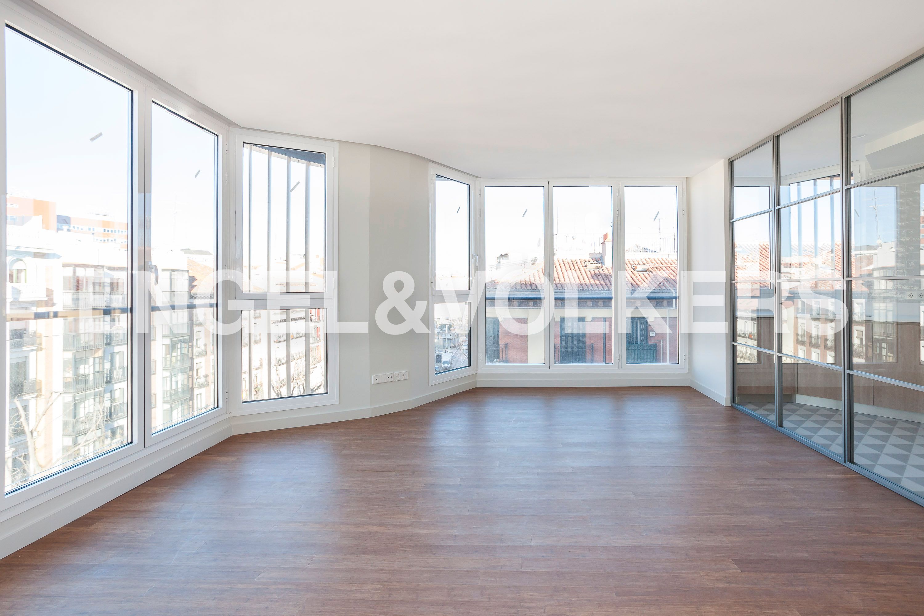 Sala d'estar de Àtic de lloguer en  Madrid Capital amb Calefacció i Piscina