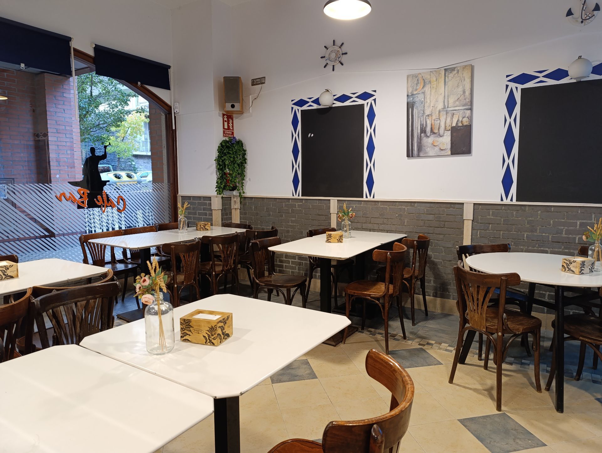 Local en venda en Irun  amb Aire condicionat