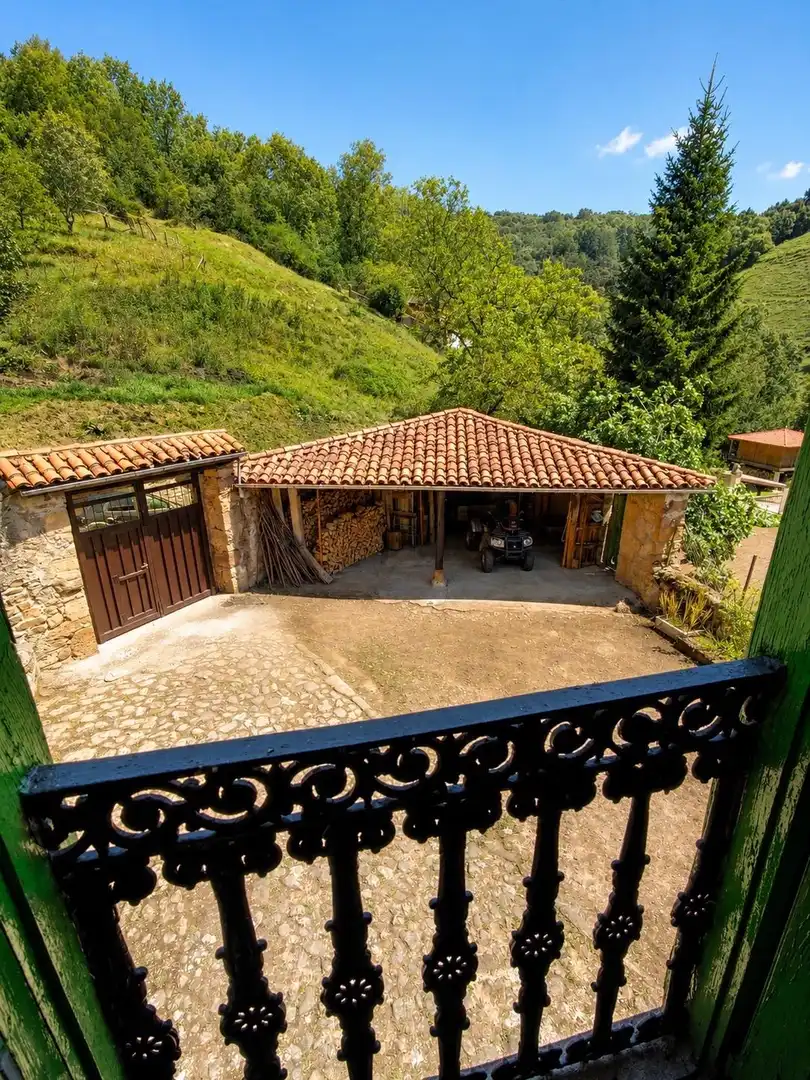 Vista exterior de Finca rústica en venta en Anievas con Trastero y Balcón