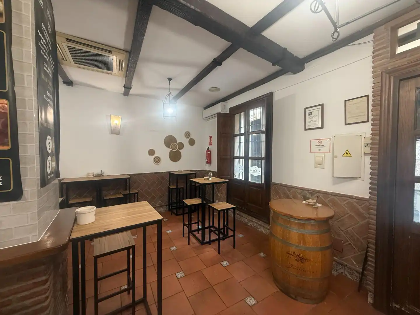 Business premises for transfer in Calle Calle Trajano, imagen 9