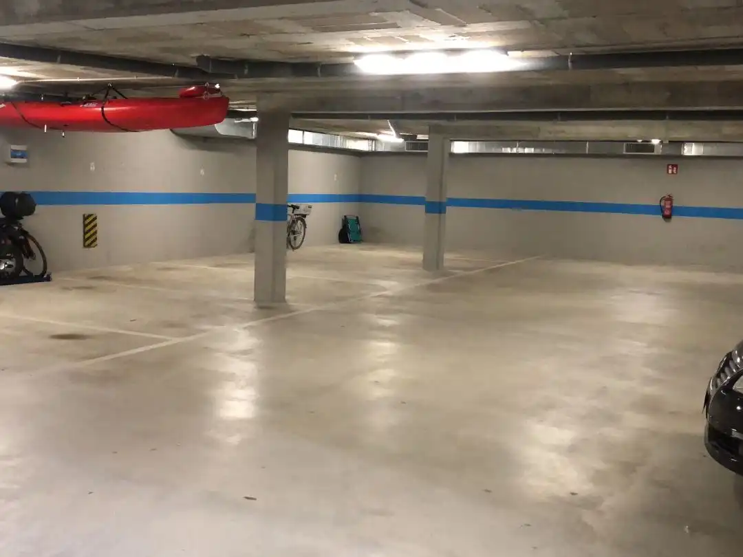 Einzelparkplatz zur Miete in Carrer de la Bòbila 8, imagen 2