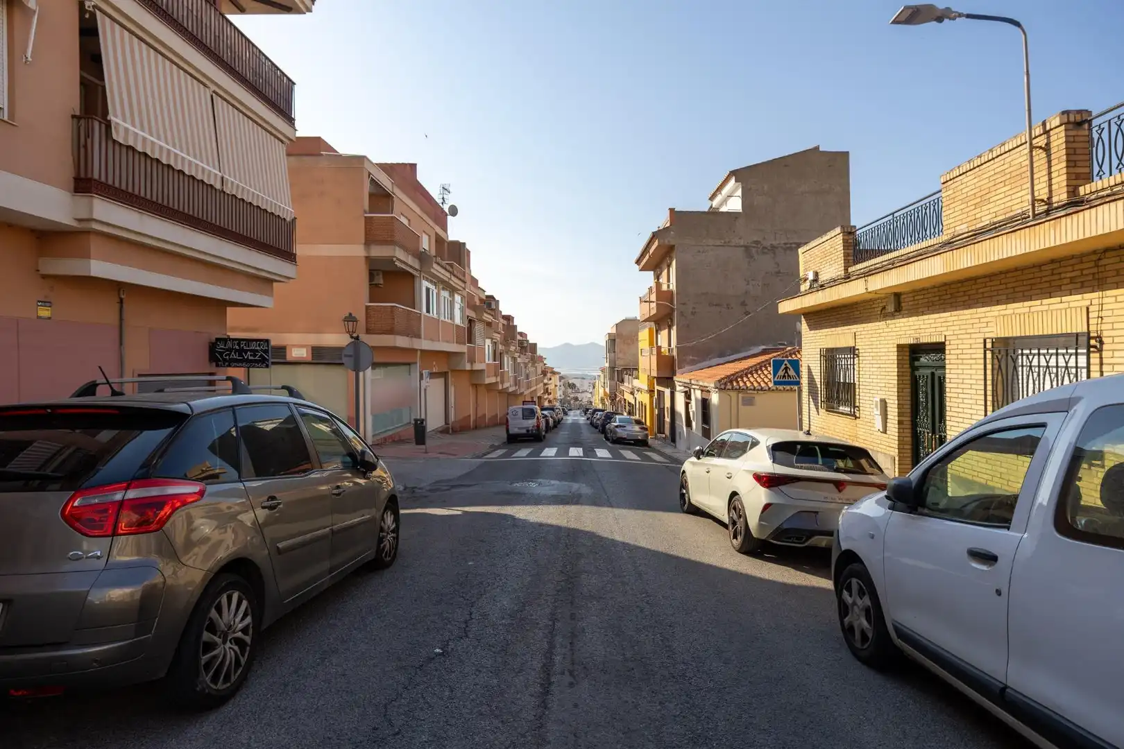 Vista exterior de Casa adosada en venda en Motril amb Aire condicionat