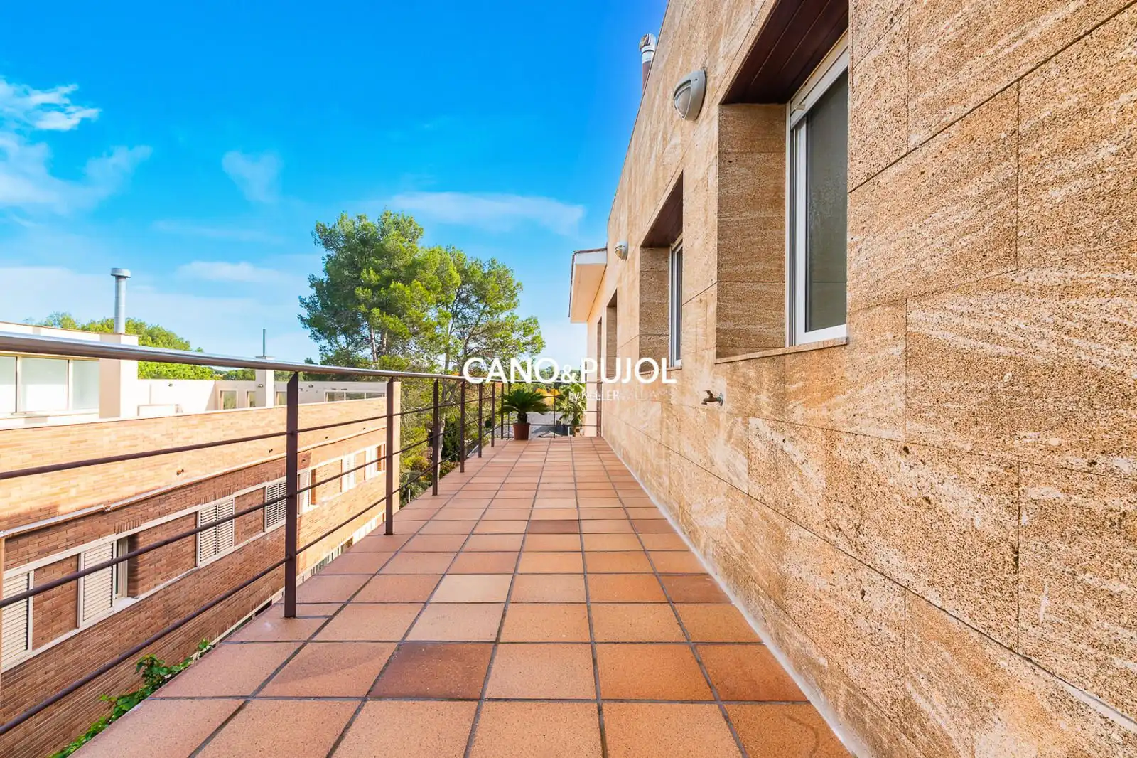 Terrace of Houses for sale in Sant Cugat del Vallès  with Air Conditioner, Terrace and Swimming Pool