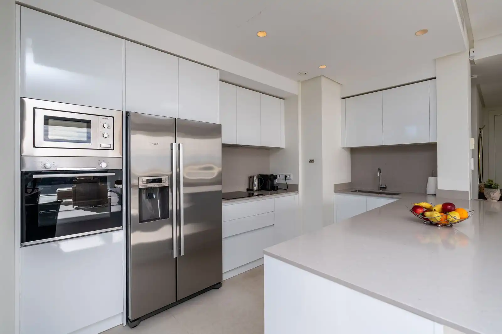 Cocina de Piso en venta en Benahavís con Aire acondicionado, Jardín privado y Terraza