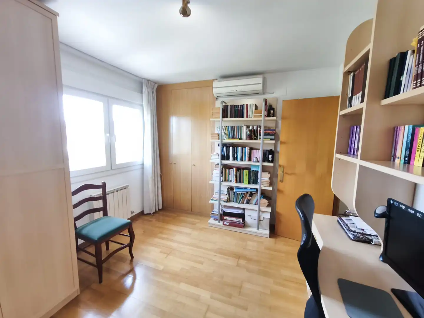 Chalet con terraza en venta en Carrer Varsòvia, imagen 56