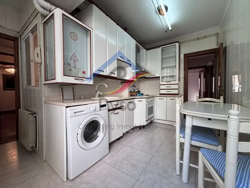 Kitchen of Flat for sale in Santander  with Heating, Parquet flooring and Oven