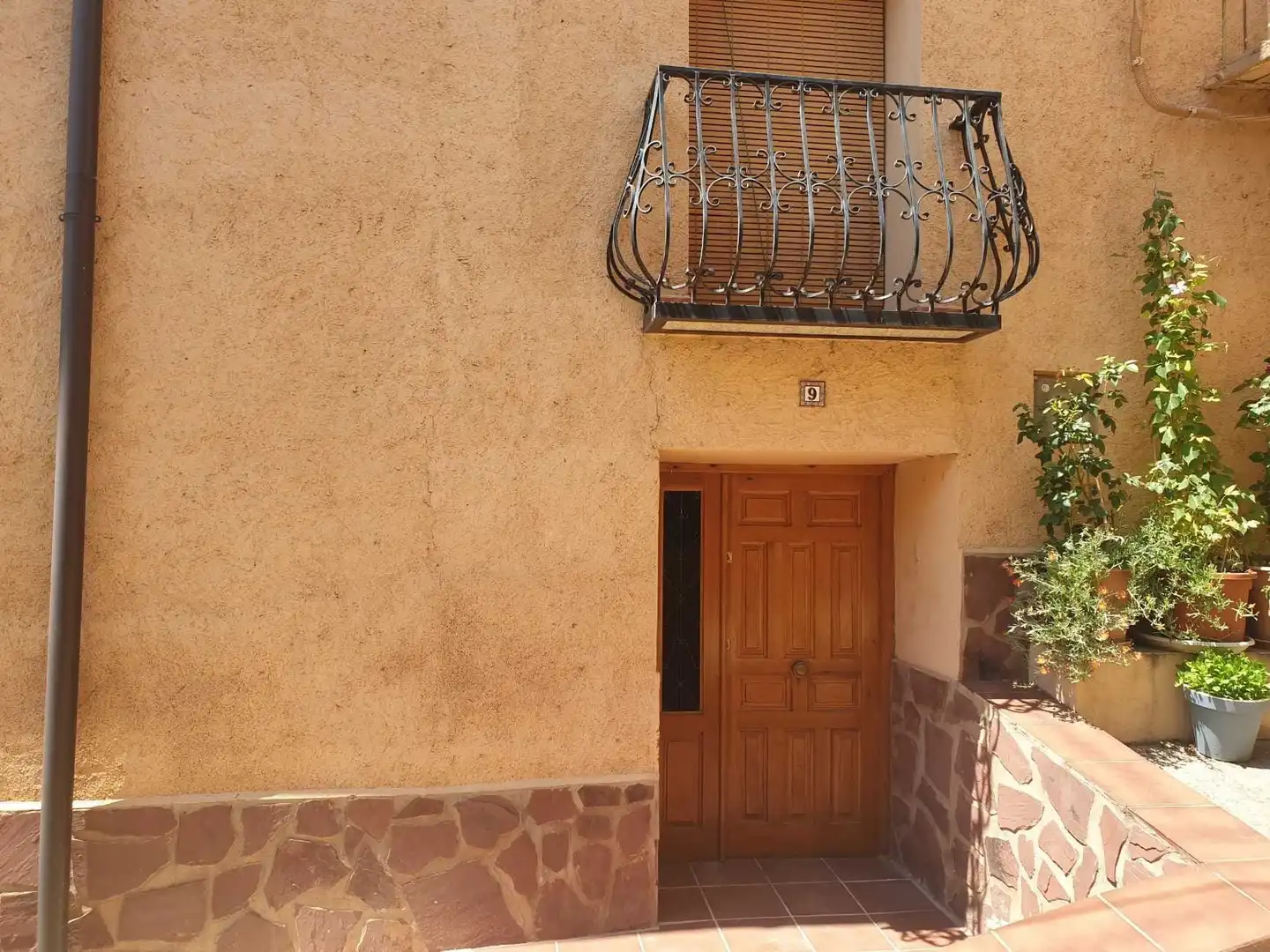 Vista exterior de Finca rústica en venda en Ariza amb Calefacció i Traster
