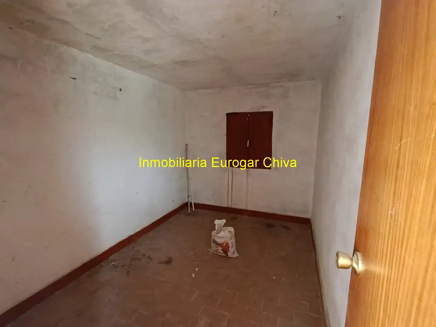 Country homes for sale in Chiva  with Terrace