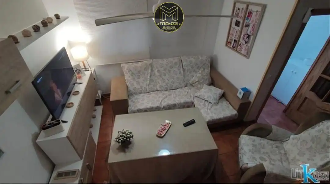 Sala d'estar de Casa o xalet en venda en Linares amb Terrassa