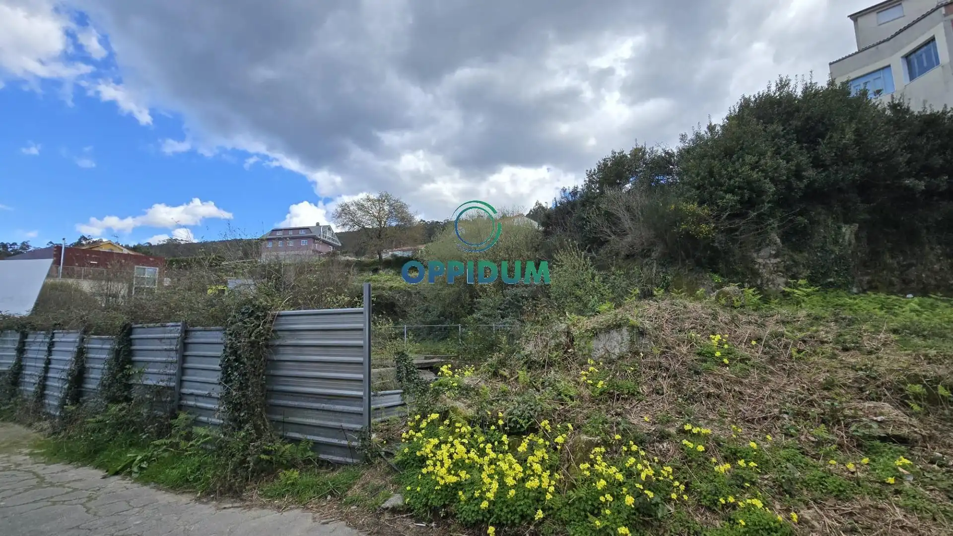 Residential for sale in Cee