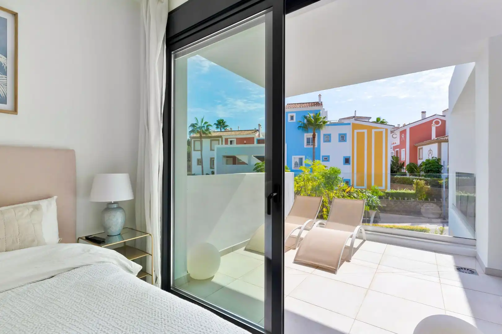 Schlafzimmer von Wohnungen zum Verkauf in Estepona mit Klimaanlage, Terrasse und Schwimmbad