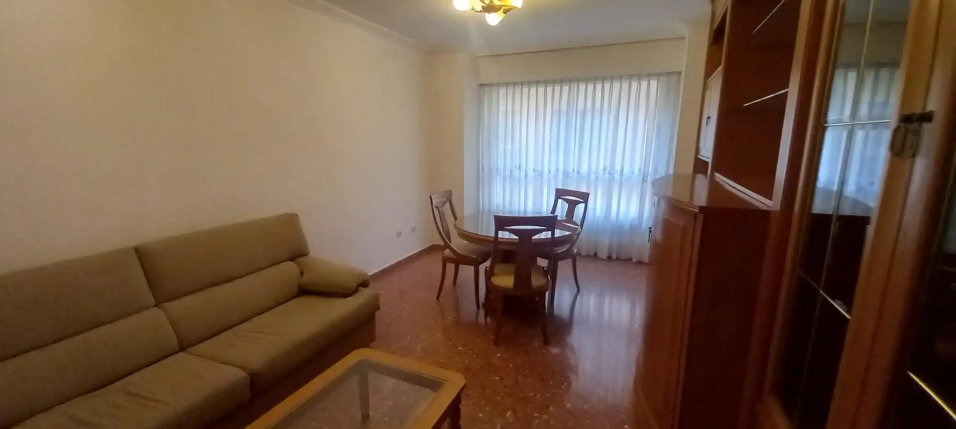 Piso en venta en El Mercado