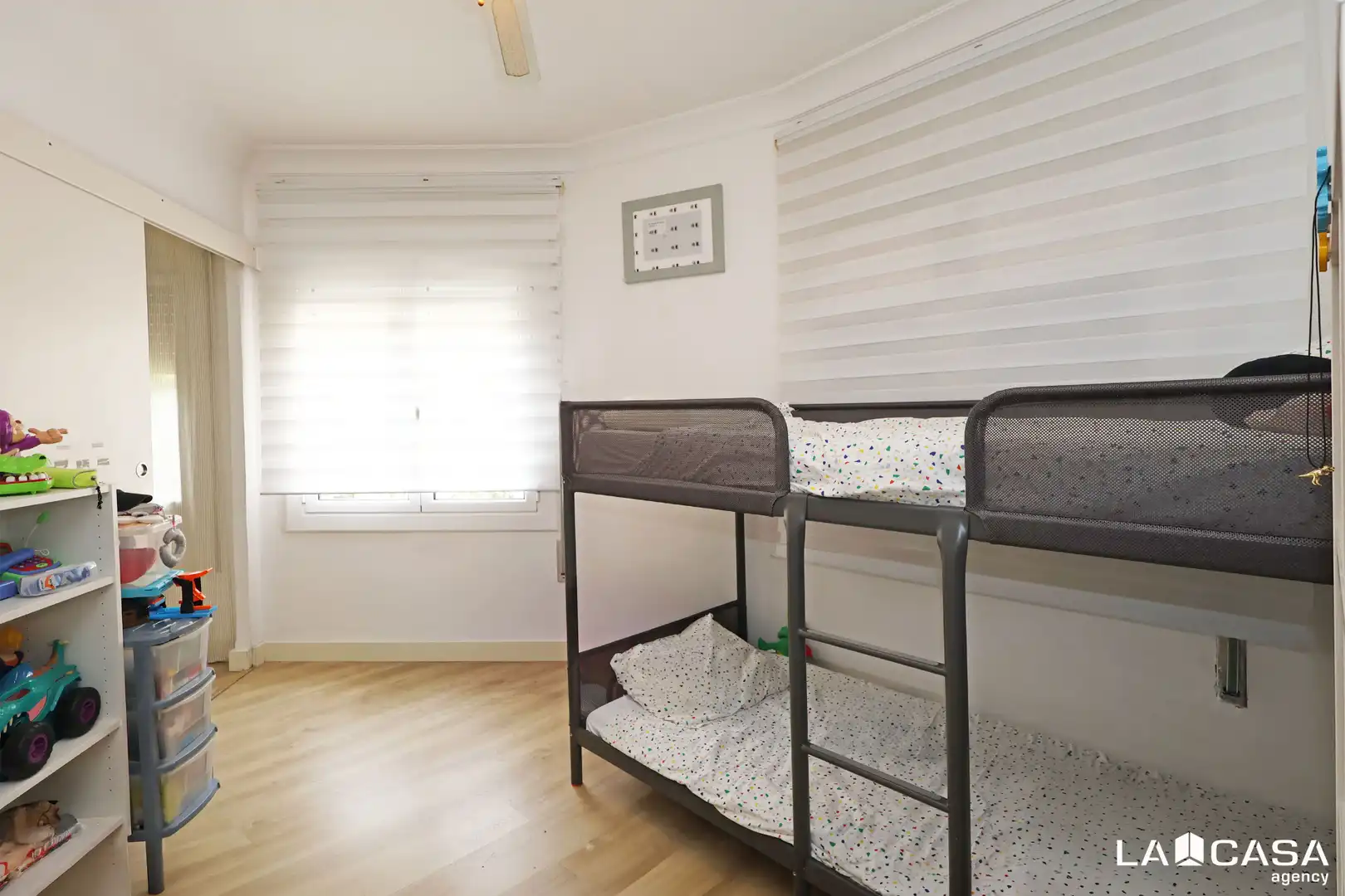 Habitación de Edificio en venta en L'Hospitalet de Llobregat