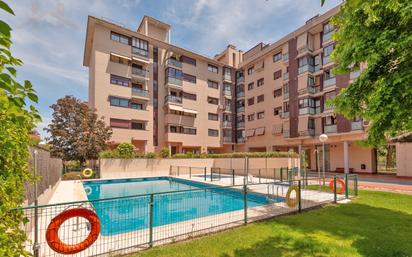 Swimming pool of Flat for sale in Tres Cantos  with Air Conditioner