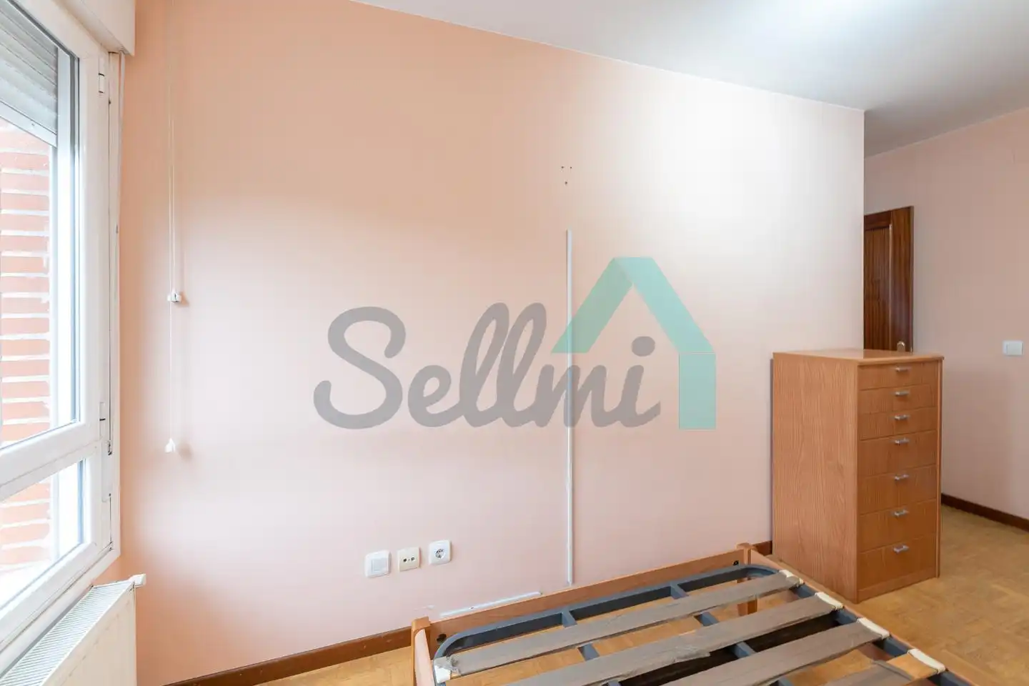 Bedroom of Flat for rent in Oviedo   with Heating, Parquet flooring and Furnished