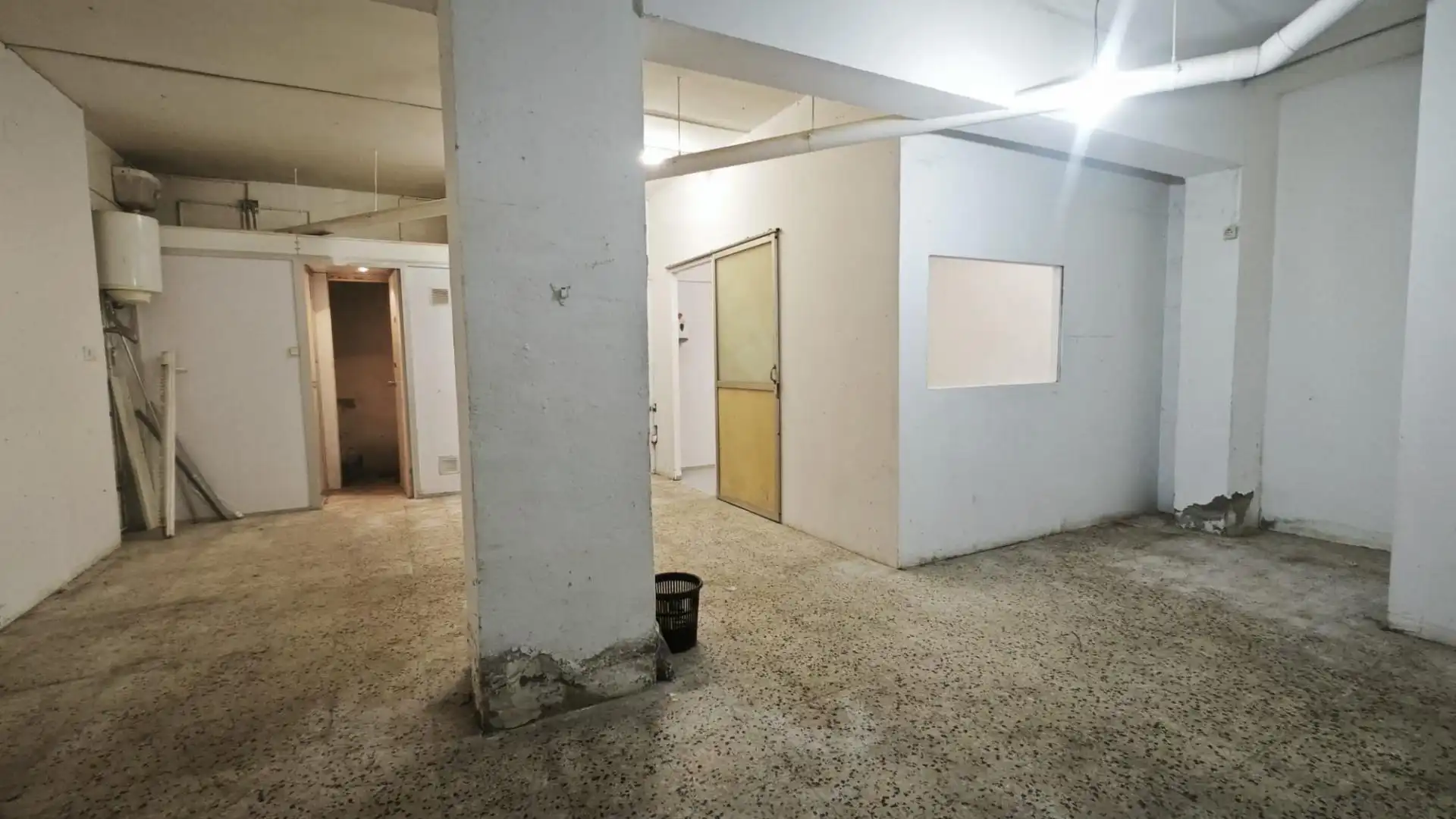 Local en venta en Carrer SALINAS, Vila de Gràcia