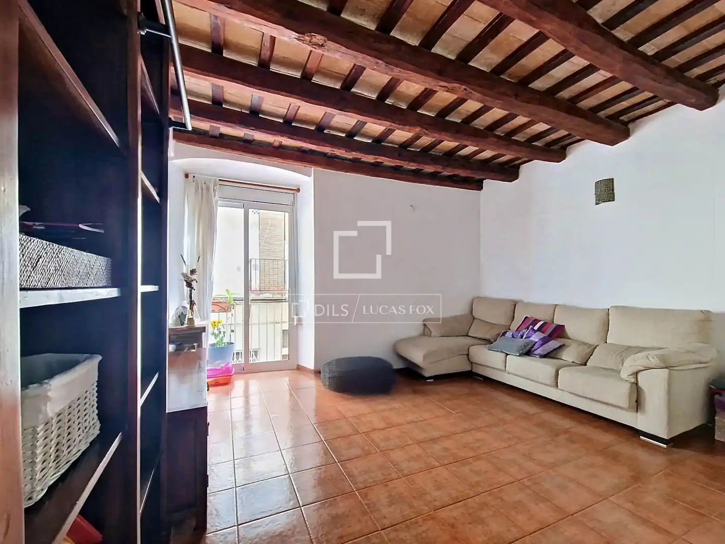 Sala d'estar de Casa o xalet en venda en Vilanova i la Geltrú amb Aire condicionat, Calefacció i Terrassa