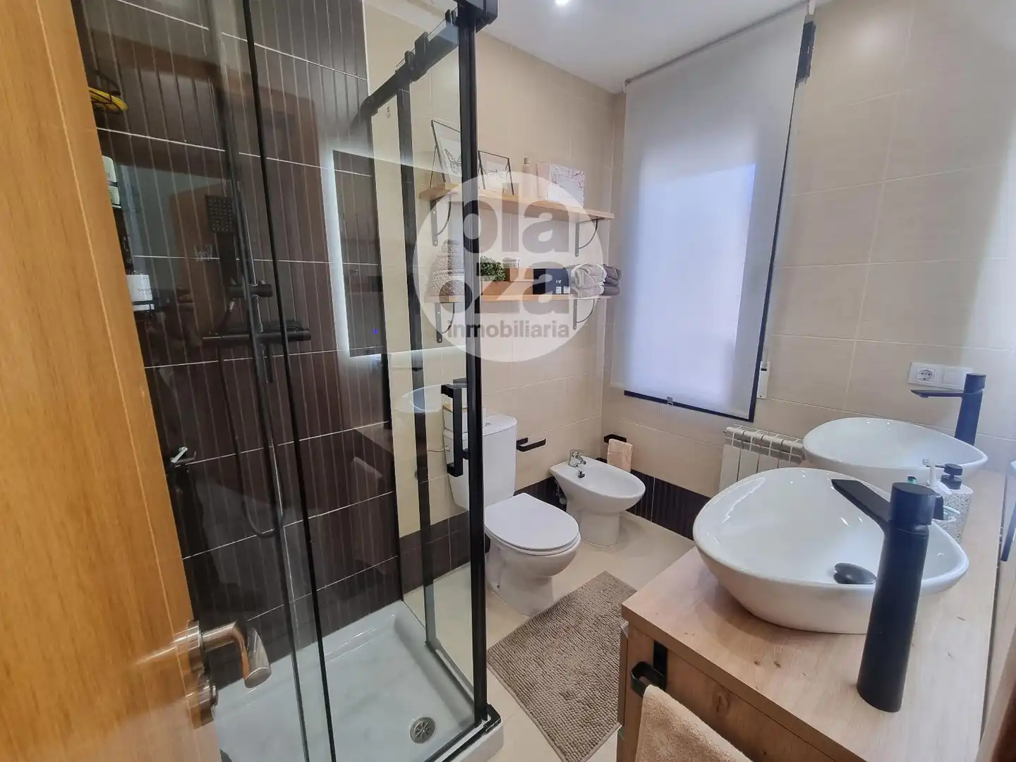 Badezimmer von Maisonette zum Verkauf in Buniel mit Heizung, Terrasse und Abstellraum