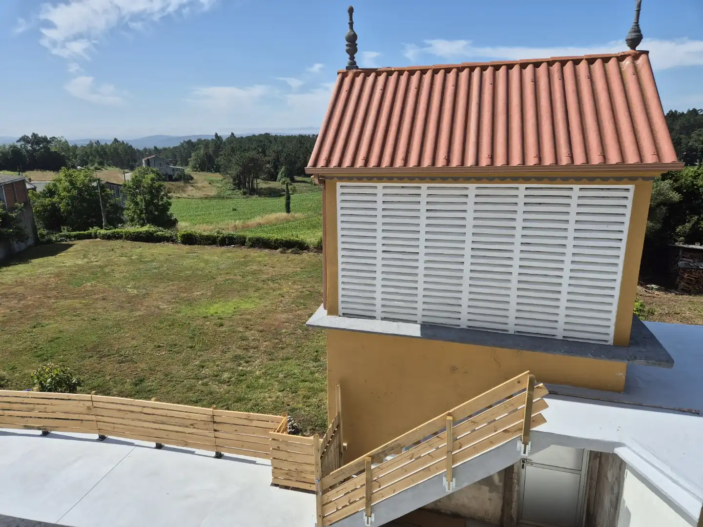 Exterior view of Houses for rent in Carballo  with Private garden, Parquet flooring and Storage room