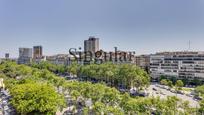 Exterior view of Flat for sale in  Barcelona Capital  with Air Conditioner, Heating and Terrace