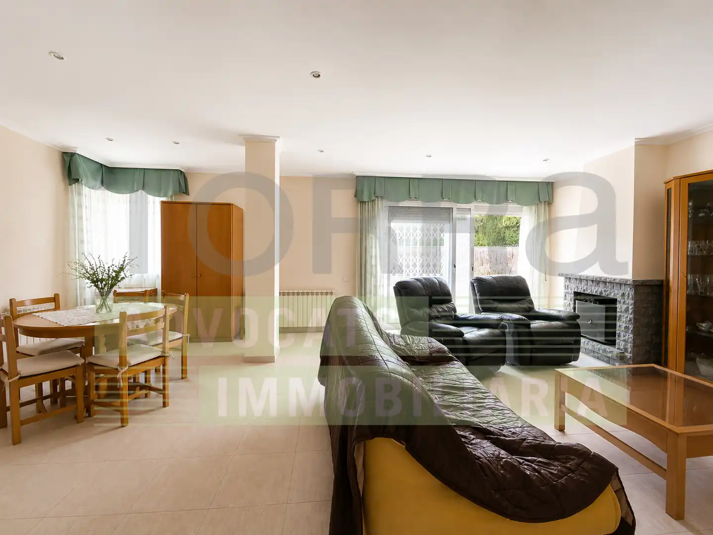Casa pareada con terraza en venta en Carrer de Josep Tarradellas, imagen 9
