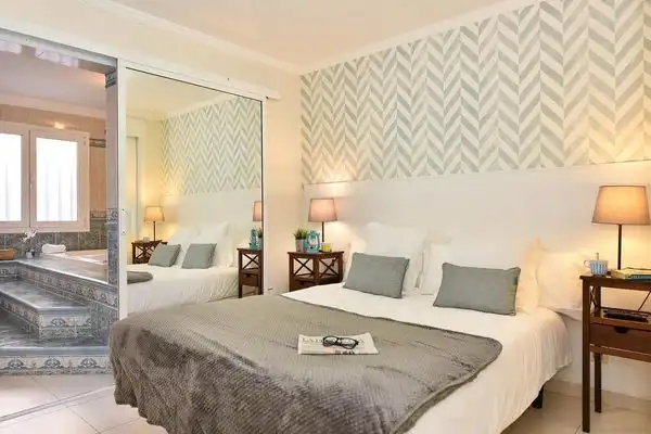 Bedroom of Flat for sale in San Bartolomé de Tirajana  with Air Conditioner and Community pool