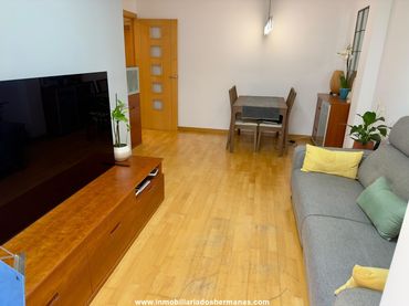 Appartamento con balcone in vendita a Centre