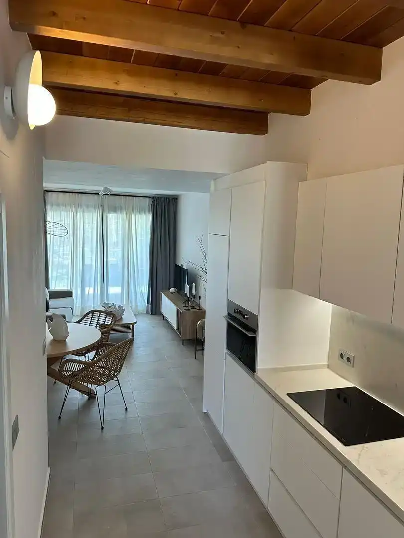 Cuina de Dúplex en venda en Zahara de los Atunes amb Aire condicionat, Piscina i Balcó