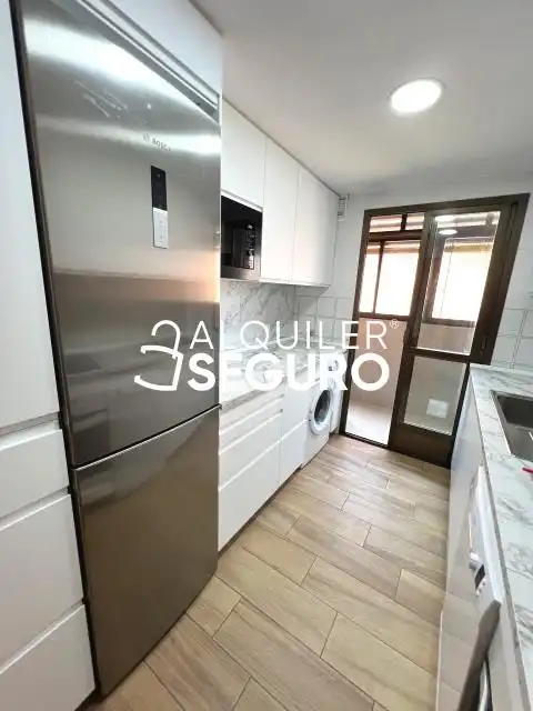 Flat for rent in Yugoslavia , El Carrascal
