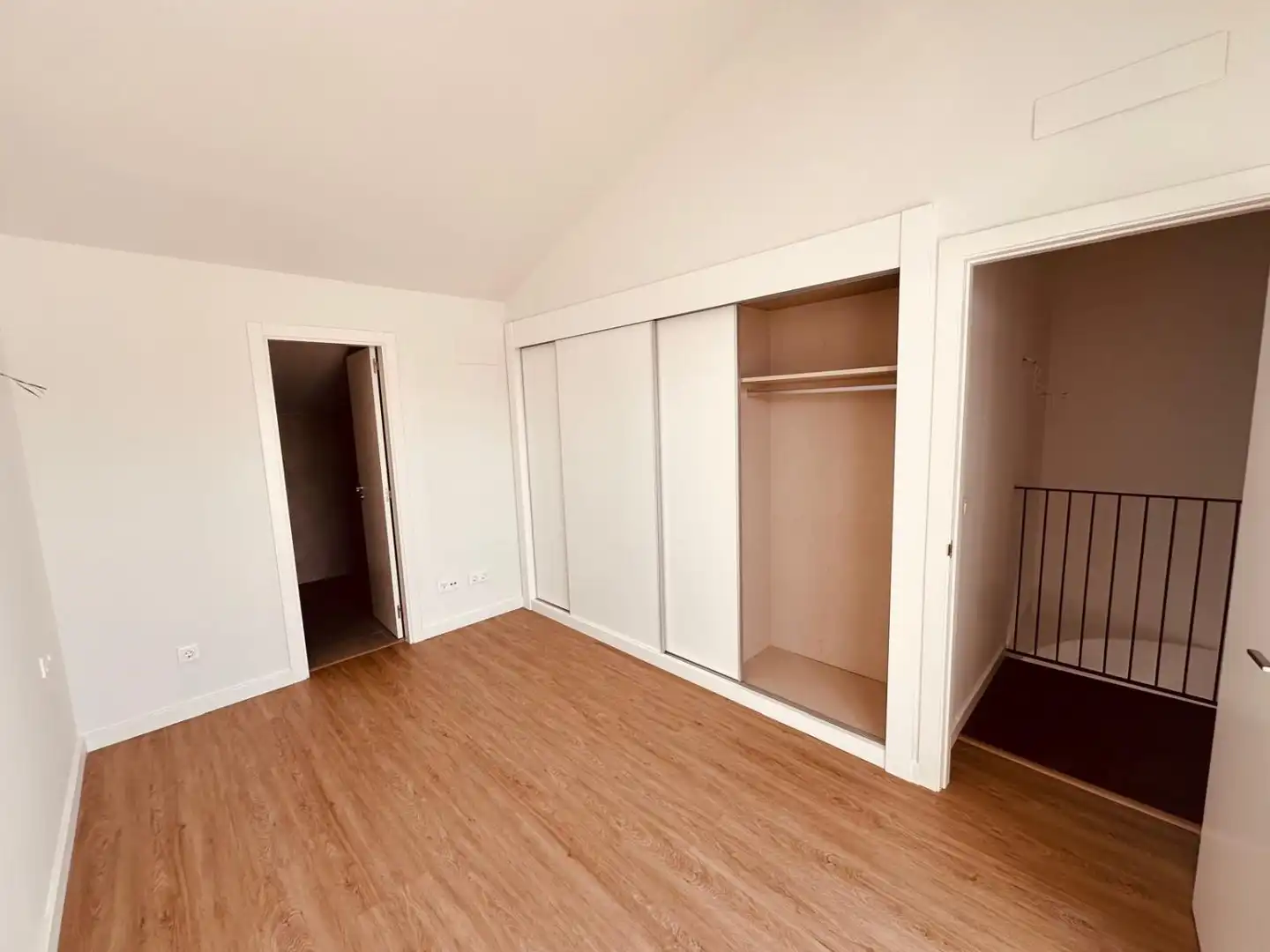 Bedroom of Attic for sale in Fuengirola  with Heating, Terrace and Storage room